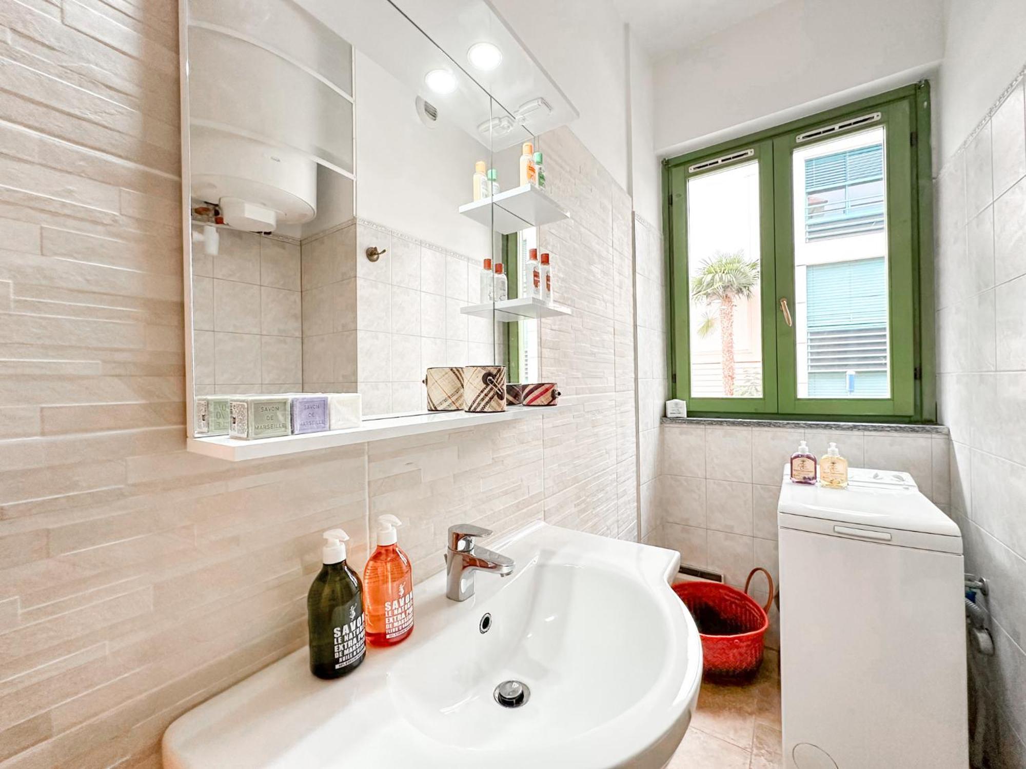 Apartament New Apart, Monaco, Bnbrickeys Cap-d'Ail Zewnętrze zdjęcie